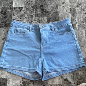 Light jean shorts